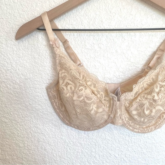 Wacoal Semi Sheer Cream Floral Lace Beige Tan Cream Bra Lightweight Size: 32DDD - Picture 2 of 11